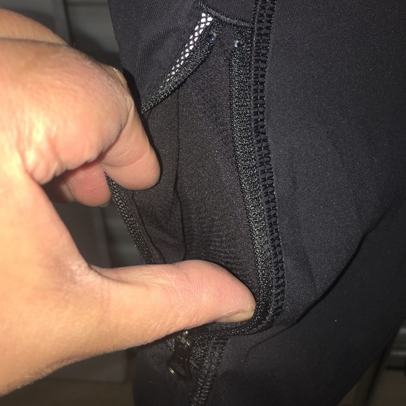 LULULEMON Inspire tight II 26” inseam leggings with double front zipper size 6 - Picture 4 of 15